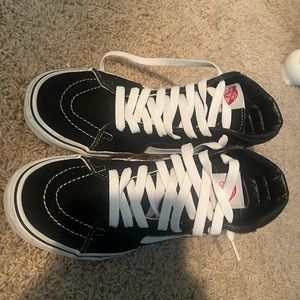 black vans size 7
